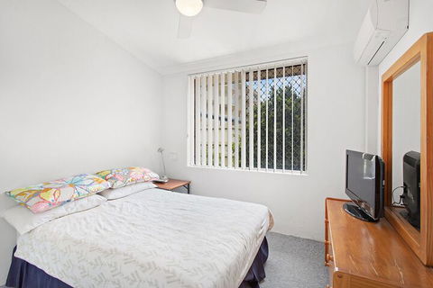 The Pines 5 / 4 Messines Street - Darwin Holiday 6