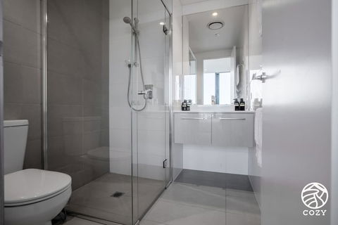 44 Melbourne One - Darwin Holiday 5