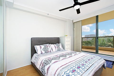 801 At The Plaza - Darwin Holiday 6