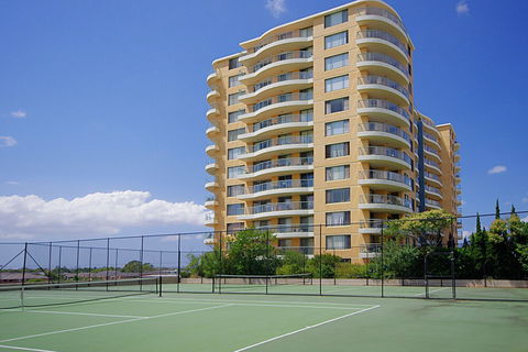 801 At The Plaza - Darwin Holiday 1