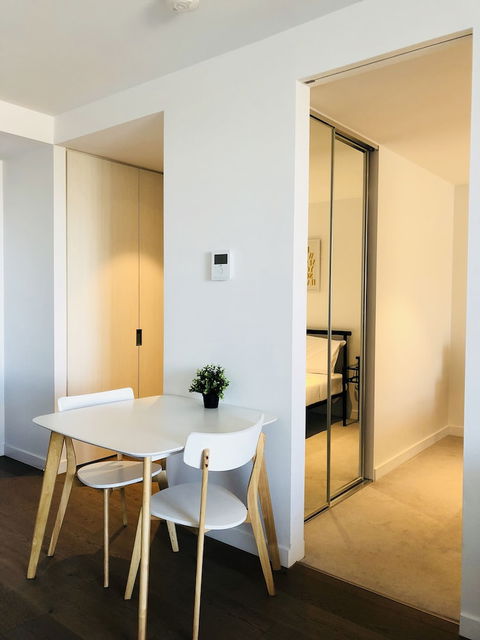 Comfy 2-Bedroom Apartment Level 5 - Darwin Holiday 3