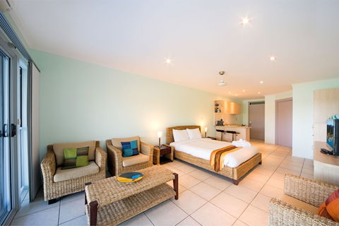 Baybliss Studio 3 - Darwin Holiday 3