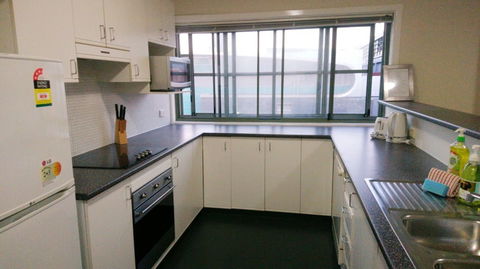 Darling Harbour Modern 1 Bedroom Apartment - Darwin Holiday 6