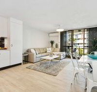 Mooloolaba Apartment with Marina Views - Darwin Holiday