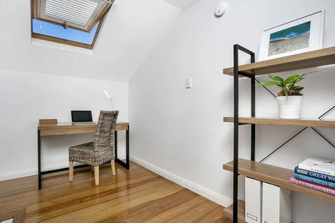 Live The Bondi Lifestyle BB002 - Darwin Holiday 2