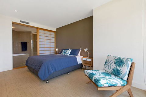 Cotton Beach Apartment 35 Pool Views - Darwin Holiday 7