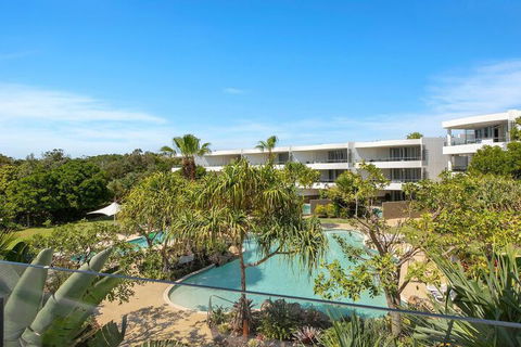 Cotton Beach Apartment 35 Pool Views - Darwin Holiday 2