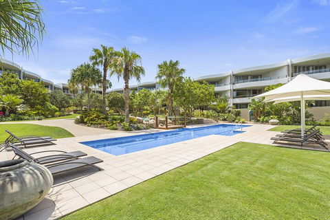 Cotton Beach Apartment 35 Pool Views - Darwin Holiday 3