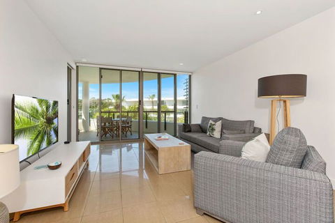 Cotton Beach Apartment 35 Pool Views - Darwin Holiday 5