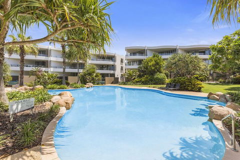 Cotton Beach Apartment 35 Pool Views - Darwin Holiday 1