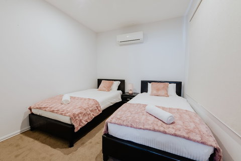 115glen Manor 2 - Darwin Holiday 3