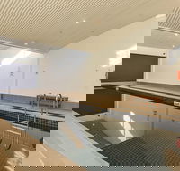 Anchor on Elizabeth - Darwin Holiday