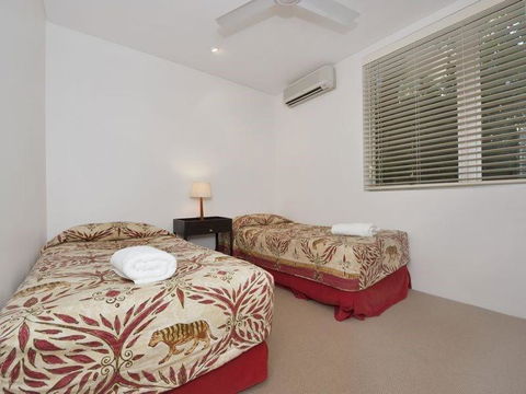 Kareka - Darwin Holiday 6