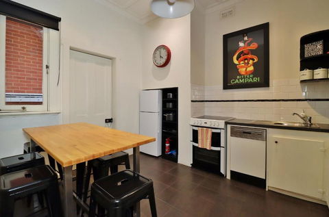 McKenzie House - Darwin Holiday 1