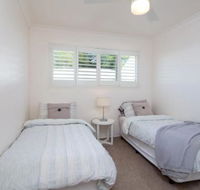 The White House Central Coolum with Spectacular Ocean Views  WiFi - Darwin Holiday