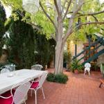 Annies Victorian Terrace Accommodation Fremantle - Darwin Holiday 0