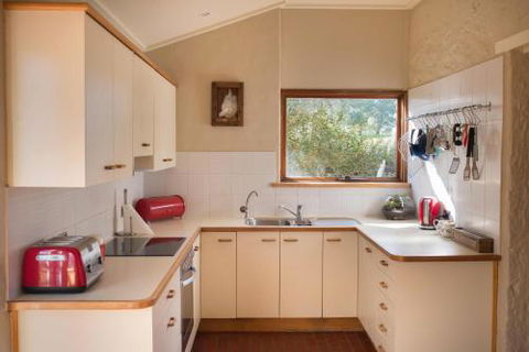 The Cottage At Riverside Farm - Darwin Holiday 5