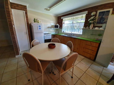 Ocean Beach Chalet 15 - Darwin Holiday 5