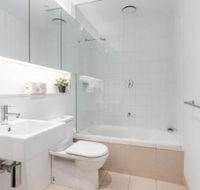 Little Collins Apartment - Darwin Holiday