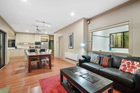 About Time Retreats Studio Seven - Darwin Holiday 3