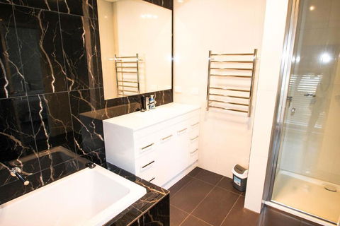 Kilfinan - Darwin Holiday 1