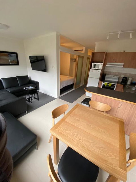 Snow Ski Apartments 07 - Darwin Holiday 5