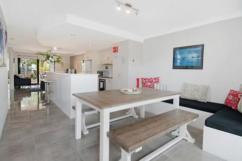 50 Metres To The Beach - Darwin Holiday 4