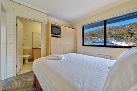 Snow Ski Apartments 14 - Darwin Holiday 6