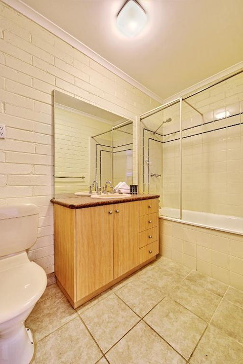 Snow Ski Apartments 14 - Darwin Holiday 1