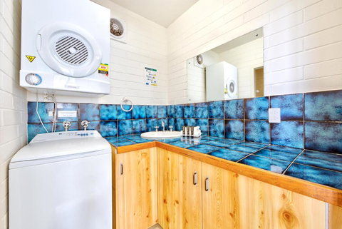 Snow Ski Apartments 18 - Darwin Holiday 1