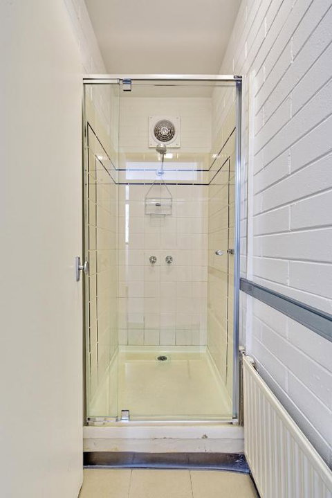 Snow Ski Apartments 18 - Darwin Holiday 2