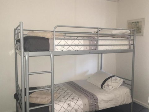 Blakeney Holiday House - Darwin Holiday 2
