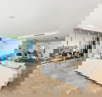 Orchid Residences - HR Surfers Paradise - Darwin Holiday