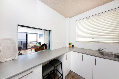 Hibiscus Court Unit 4 24 North St. Forster - Darwin Holiday 1