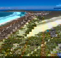 Your Luxury Escape - Kiah 11 Beach House - Darwin Holiday