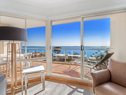 Breakwater Apartment 403 - Darwin Holiday 6