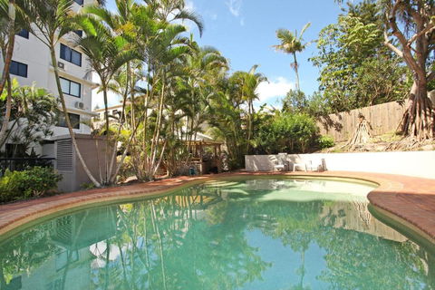 Unit 5 Phoenix Apartments 1736 David Low Way Coolum Beach LINEN INCLUDED 500 Bond - Darwin Holiday 3