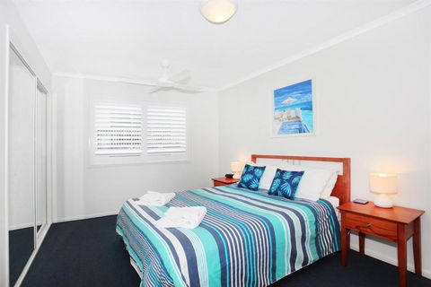 Unit 5 Phoenix Apartments 1736 David Low Way Coolum Beach LINEN INCLUDED 500 Bond - Darwin Holiday 4