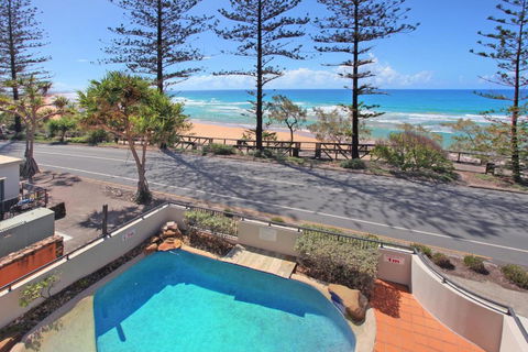 Unit 1 The Rocks 1746 David Low Coolum Beach 500 Bond - Darwin Holiday 3