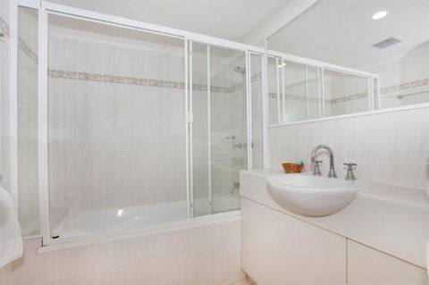 Unit 1 The Rocks 1746 David Low Coolum Beach 500 Bond - Darwin Holiday 4