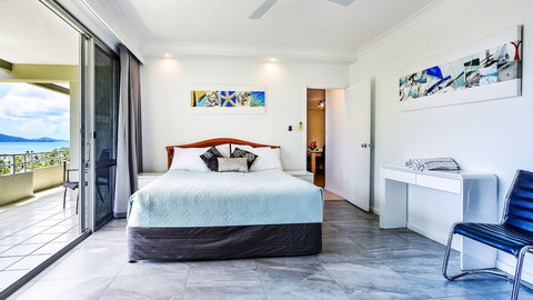 Poinciana 101 3 Bedroom Renovated Spacious 3 Bedroom Central Location With Golf Buggy - Darwin Holiday 6