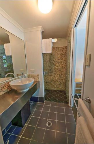 Mango Lagoon Sunbird Retreat - Darwin Holiday 1