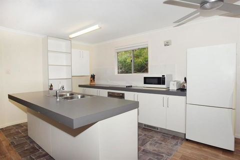 20 Scrub Road Coolum Beach Pet Friendly Linen Included - Darwin Holiday 5