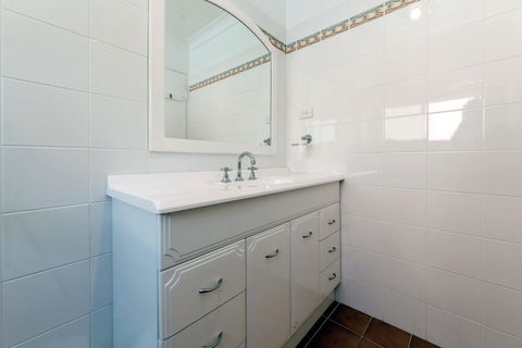 Sunset Towers Unit 2 / 25 Donald Street - Darwin Holiday 4