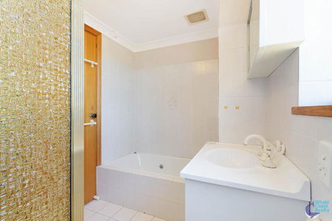 Ballingalla Apartments By The Golf Course - Darwin Holiday 6