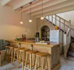 Salty Dog by the Sea Pet Friendly - Darwin Holiday