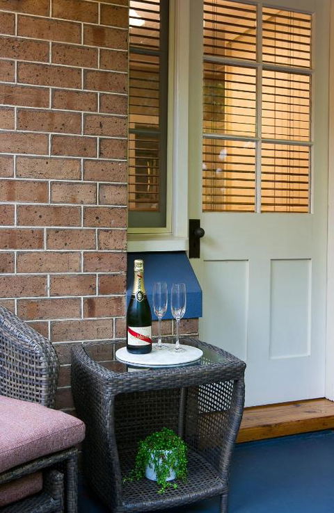 The Orange Fox - Darwin Holiday 5