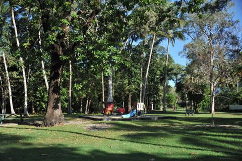 Surya Beachfront Villa No.1 - Darwin Holiday 4