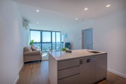 Central Melbourne 2 Bedroom LuxuryatVictoria One - Darwin Holiday 0
