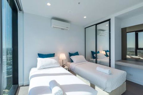Central Melbourne 2 Bedroom LuxuryatVictoria One - Darwin Holiday 2